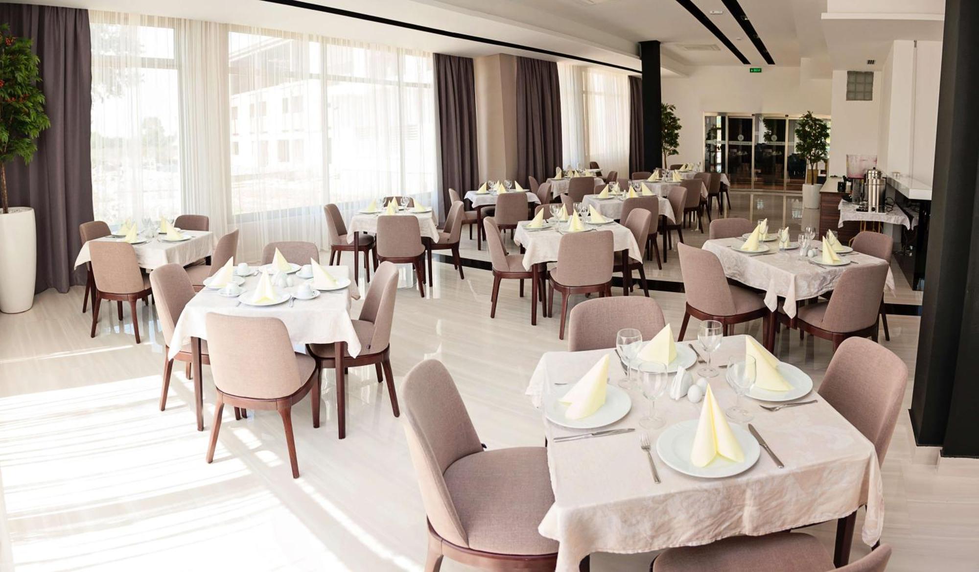 Bosphorus Hotel Aleksinac Esterno foto