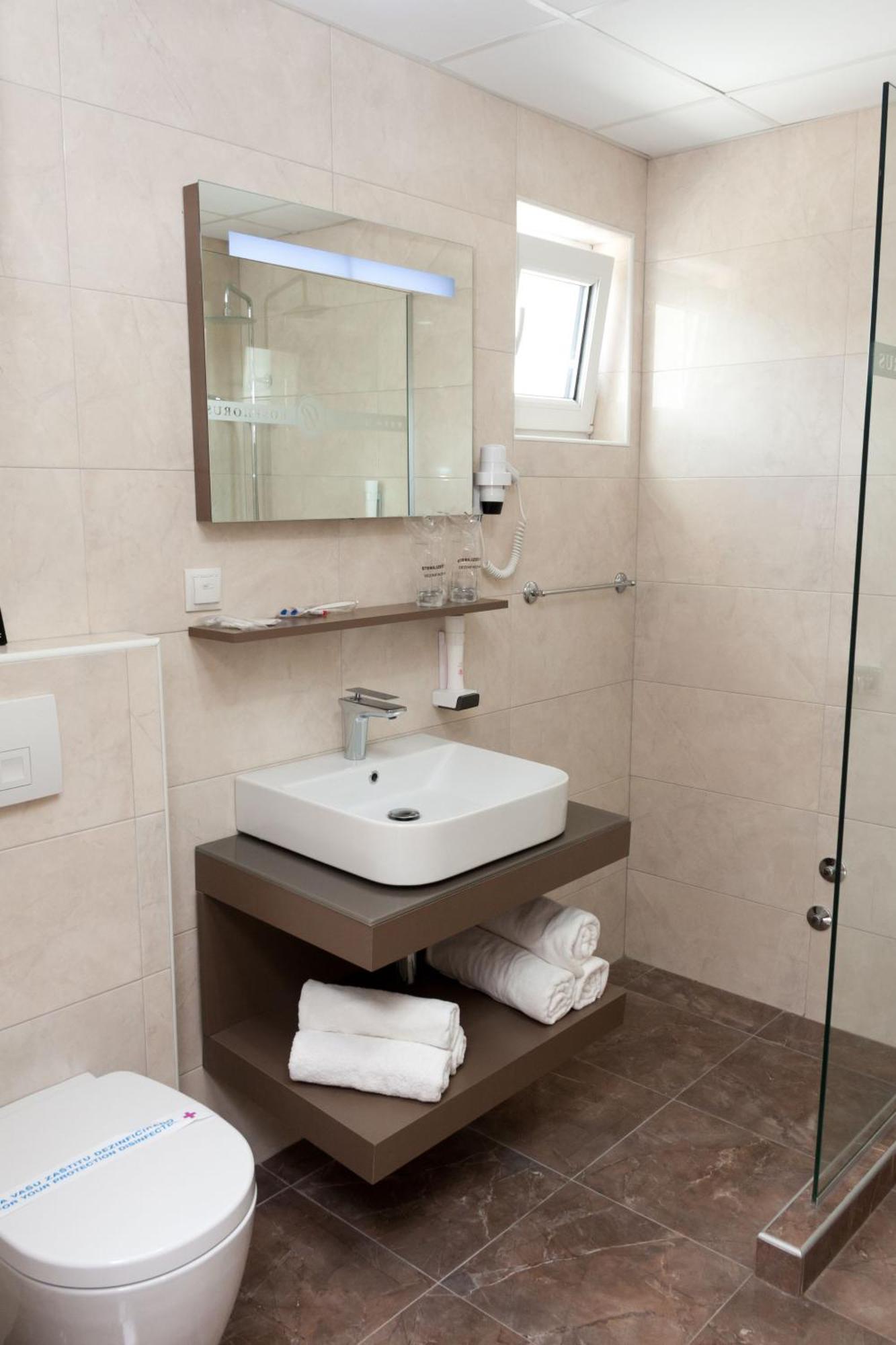 Bosphorus Hotel Aleksinac Esterno foto