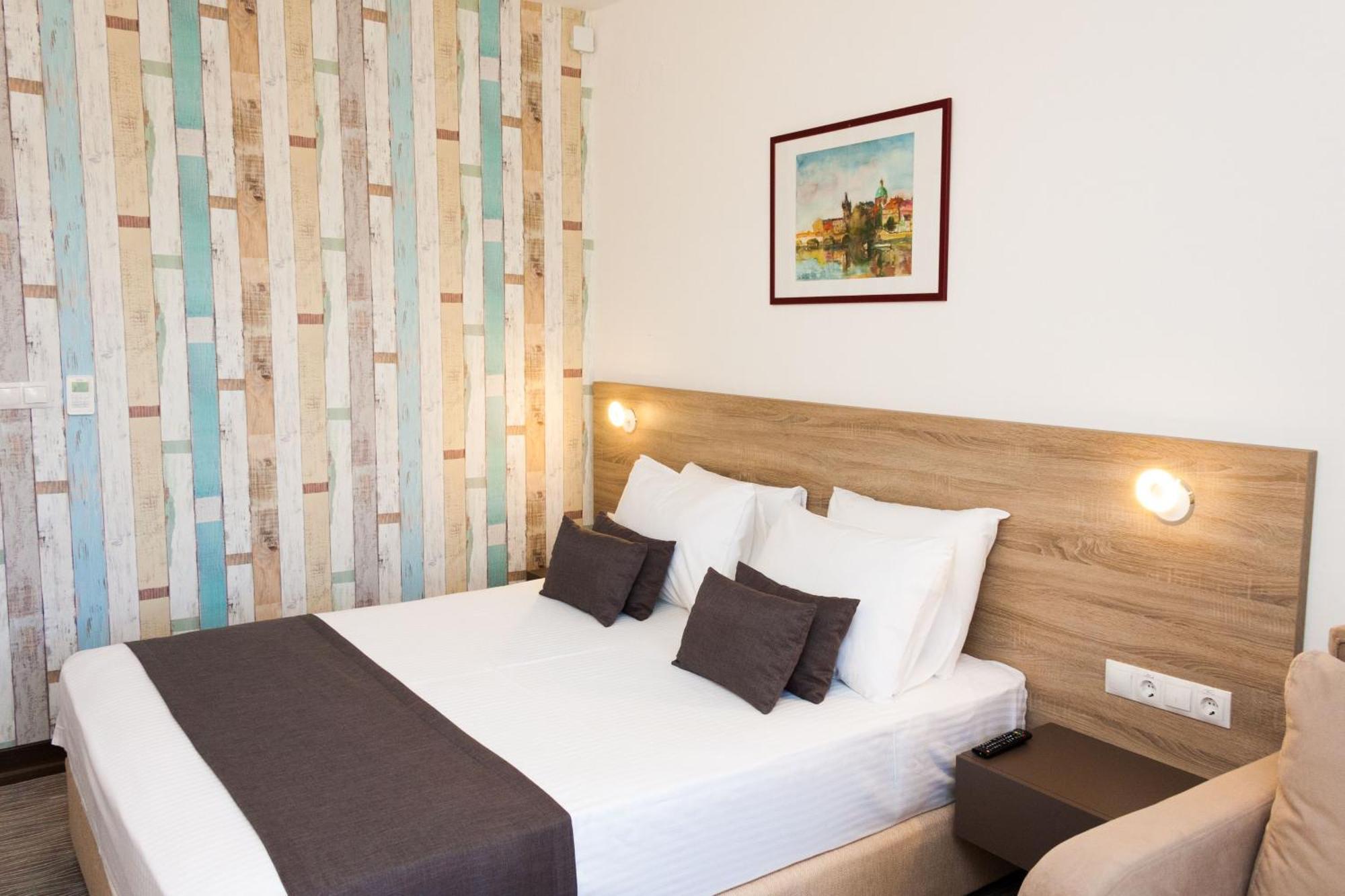 Bosphorus Hotel Aleksinac Esterno foto