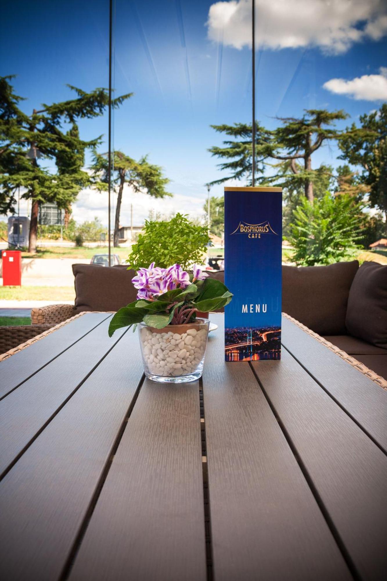Bosphorus Hotel Aleksinac Esterno foto